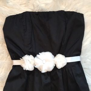 The Limited NEW W TAGS Lil Black Strapless Dress🔥